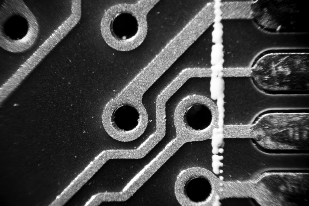 circuits-black-and-white